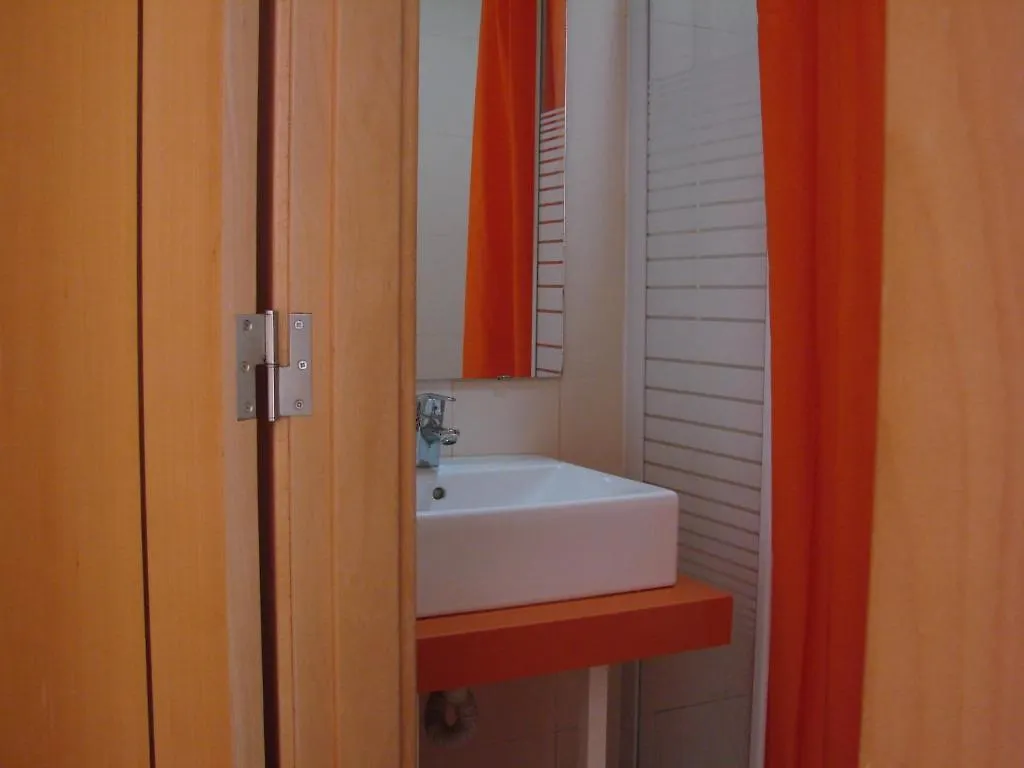 Lisbon Happy Hostel By Sweethome Hospedagem Portugal