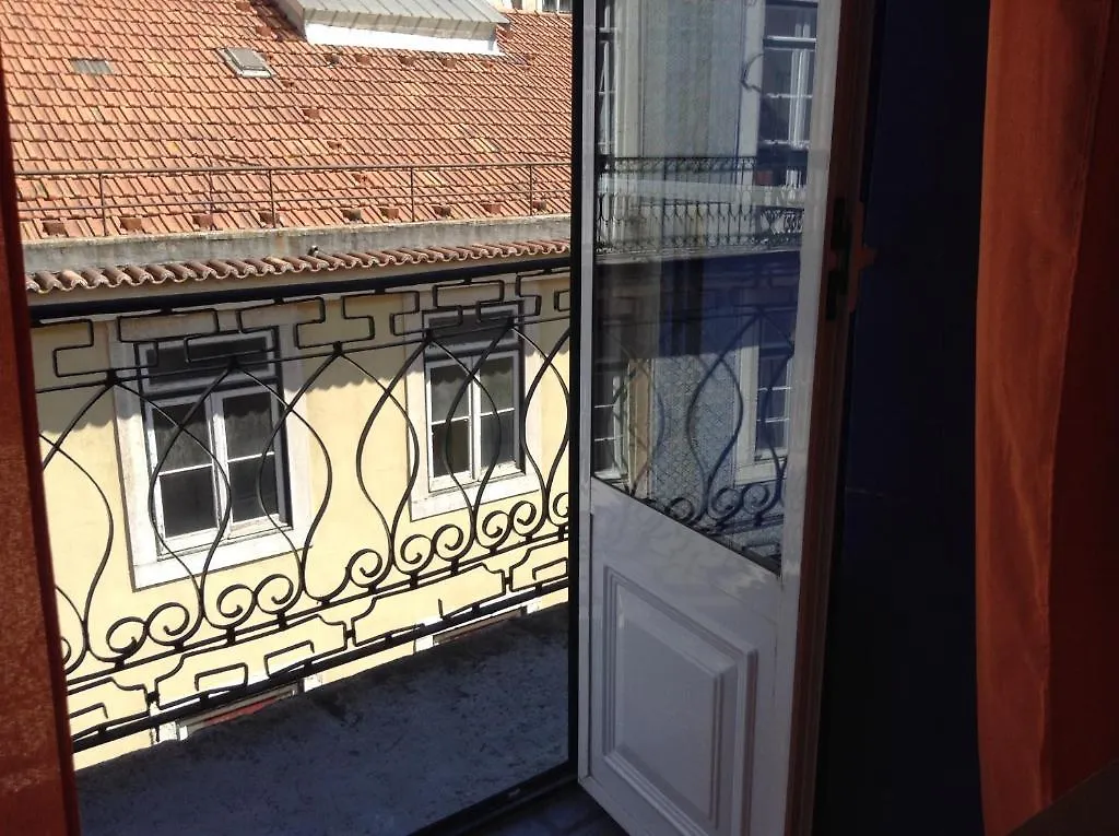Lisbon Happy Hostel By Sweethome Hospedagem 0*,